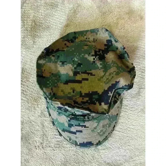 Marine Corps Cover, Garrison, MARPAT, Woodland‎ Size Large - Picture 4 of 7